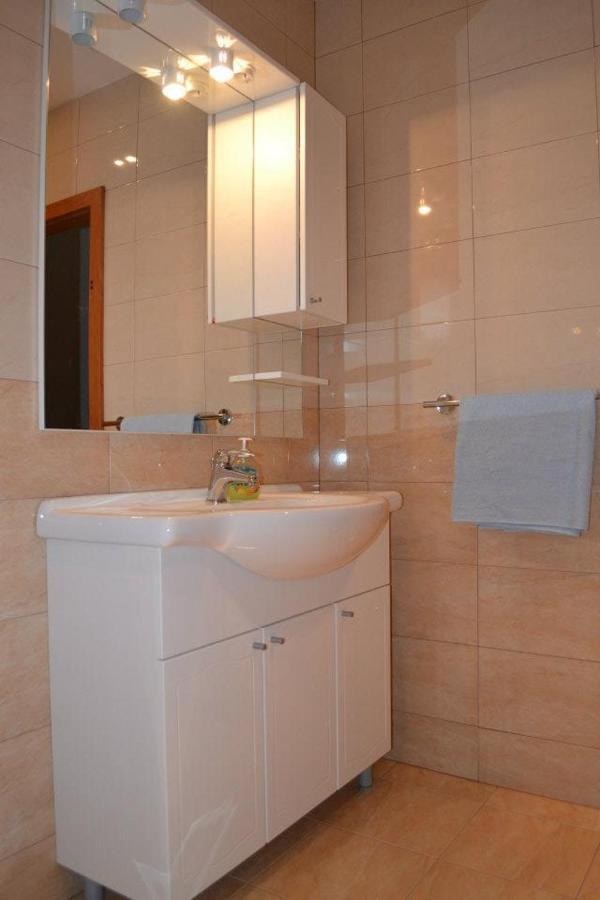 Apartments With A Parking Space Makarska - 6792 Exterior foto